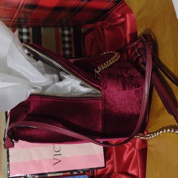 Victoria's Secret Burgundy Velvet Stud City Mini Backpack🎒Crossover Gold HW NWT - Picture 7 of 14